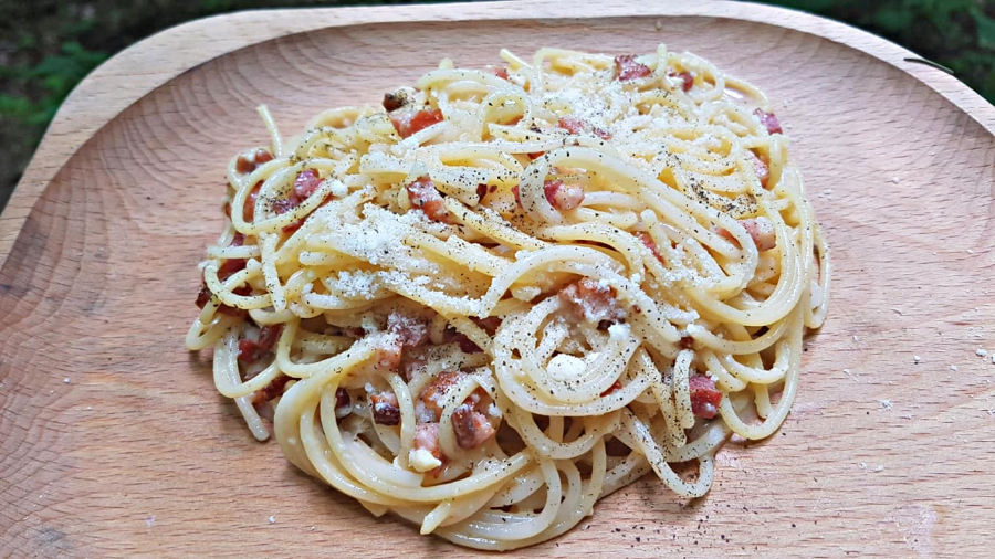 Špagety carbonara po zálesácku